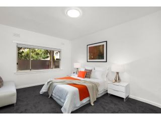 Beachfront Apartment Apartment, Melbourne - 2