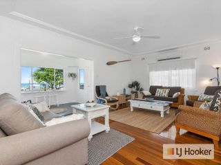 Beachfront Coast Cottage Guest house, Kingscliff - 1