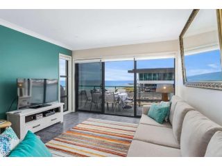 Beachfront Five Apartment, Mollymook - 1