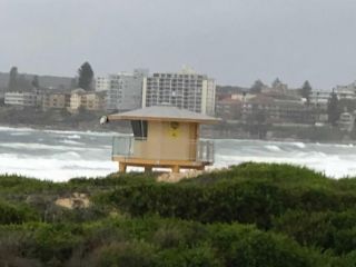 Beachfront Living Cronulla Apartment, Cronulla - 3