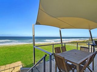 Beachfront Luxury Guest house, The Entrance - 5