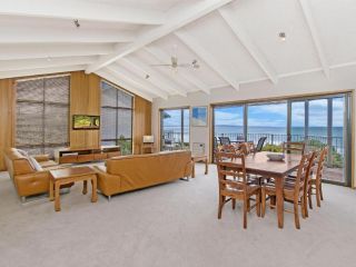 Beachfront Apartment, Port Fairy - 1