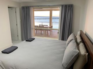 Beachside & Jetty View Apartment 1 - Admirals Apartment Apartment, Streaky Bay - 1