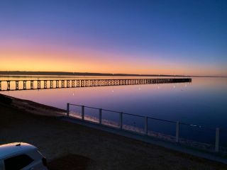 Beachside & Jetty View Apartment 1 - Admirals Apartment Apartment, Streaky Bay - 3