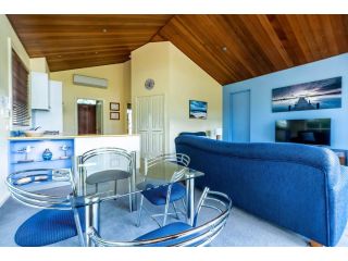 BEACHY HAVEN AT SAILS close to the Beach Apartment, Inverloch - 5