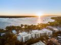 3 Bedroom Penthouse - Short Walk to Sandstone Point Apartment, Bongaree - thumb 4