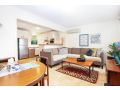 Bella Luca - Pet Friendly Home Guest house, Hawks Nest - thumb 9