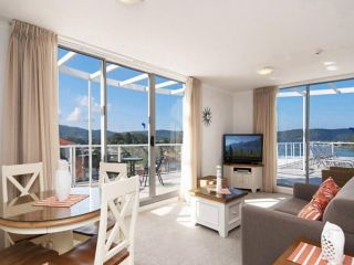 Bella Mare - 2 Bedroom Ocean View Terrace Apt Guest house, Ettalong Beach - 2