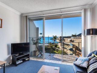 Bella Vista, Unit 20/19 Shoal Bay Road Apartment, Shoal Bay - 4