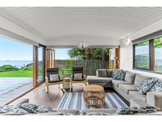 Fuller Holidays - Belongil Beachfront Pavilion Guest house, Byron Bay - 1