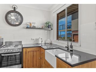 Berrigal Apartment, Shoal Bay - 3