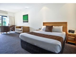 BEST WESTERN Geelong Motor Inn & Serviced Apartments Hotel, Geelong - 1