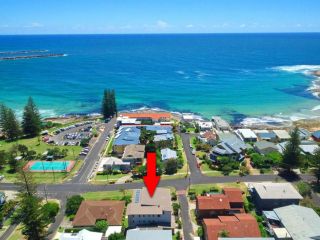 Bimbadeen Unit 3 - across from the beach - lift in complex Apartment, Yamba - 2