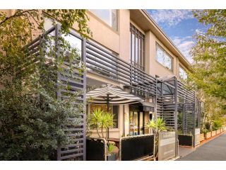 Birches Serviced Apartments Aparthotel, Melbourne - 2