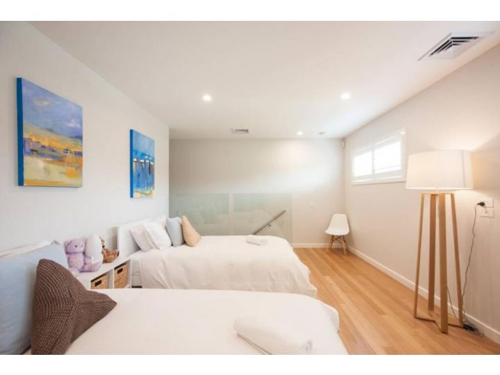 Blair Street - Luxury Home with Pool and Theatre Guest house, Moama - imaginea 8