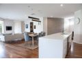 Blair Street - Luxury Home with Pool and Theatre Guest house, Moama - thumb 7
