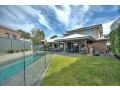 Blair Street - Luxury Home with Pool and Theatre Guest house, Moama - thumb 5