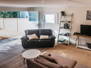 Blake Loft on Manning - 500 metres to two beaches Apartment, Kiama - 5