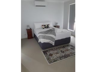 BLK Stays Guest House Deluxe Units Morayfield Guest house, Queensland - 4