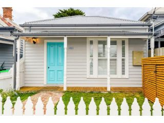 Blue Door - 3BR Unit in the heart of Footscray Guest house, Melbourne - 1