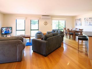 Blue Haven Guest house, Cape Woolamai - 1