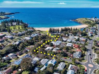 BLUE HOUSE Kiama 4pm Check Out Sundays except Peak season Guest house, Kiama - 1