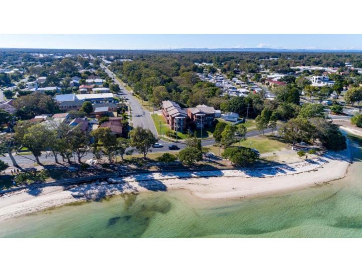 Boasting some of Bribie&#x27;s Best Waterviews Guest house, Bongaree - imaginea 3