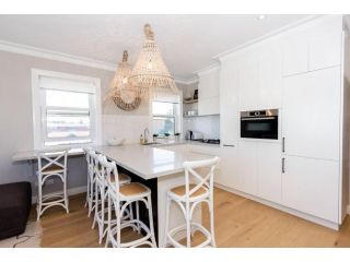 BONDI BREEZE-hosted by:L'Abode Accommodation Apartment, Sydney - 2