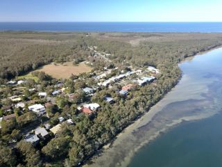 Booti Booti Chateau Lakeside Guest house, New South Wales - 1