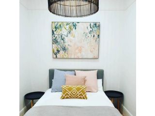 Boutique Beach House in the HEART of St. Kilda Guest house, Melbourne - 5