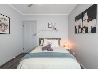 Boutique Private Rm situated in the heart of Burwood 6 - ROOM ONLY Guest house, Sydney - 1