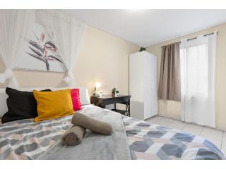 Boutique Private Room in Chippendale Terrace Room1 Apartment, Sydney - 2