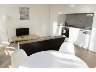 Brand New 1 Bedroom Apartment in South Melbourne Apartment, Melbourne - 1