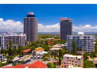 Breakers North Absolute Beachfront Apartments Aparthotel, Gold Coast - 3