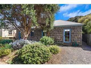 Breakfast Creek Cottage - Central bluestone cottage Guest house, Port Fairy - 2