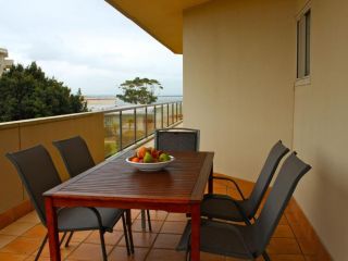 Breakwater 102 - Shoal Bay Apartment, Shoal Bay - 5