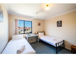 Breather - LJHooker Yamba Guest house, Yamba - 4