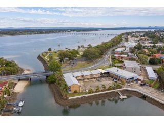 Bribie Waterways Motel Hotel, Bongaree - 2