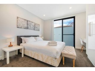 BRID243FL - The Terrace on Bridge Guest house, Sydney - 1