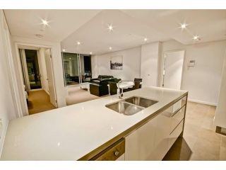 Bridgepoint 1303 Apartment, Mandurah - 2