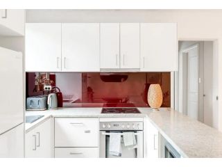 Bright 1 Bedroom Apartment in Lane Cove Apartment, Sydney - 4