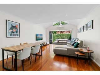 Bright modern home in great location close to City Guest house, Sydney - 1