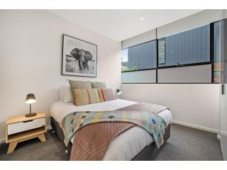 Bright Terrace Unit Next to Chapel St Dining Apartment, Melbourne - 3