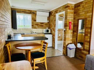 Burringa Garden Motel Hotel, Wagga Wagga - 4