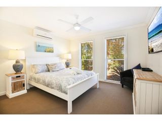 Calming Waters - Pet Friendly - 3 Min Walk to Beach Guest house, Callala Beach - 5