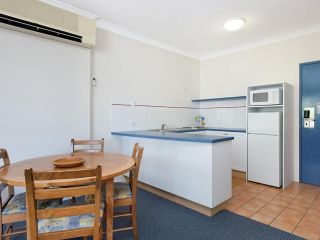 Calypso Plaza Resort Unit 146 - Central Coolangatta Beachfront location Apartment, Gold Coast - 3