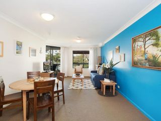 Calypso Plaza Resort Unit 217 - Central Coolangatta beachfront location Apartment, Gold Coast - 3