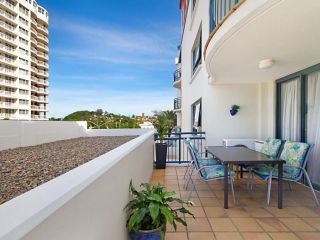 Calypso Plaza Resort Unit 238 - Right in the heart of Coolangatta Apartment, Gold Coast - 4