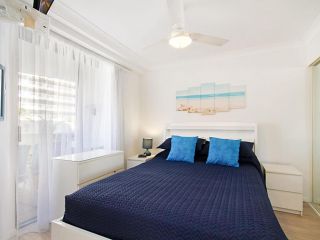 Calypso Plaza Resort Unit 238 - Right in the heart of Coolangatta Apartment, Gold Coast - 3