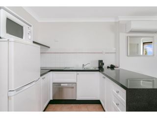 Calypso Plaza Resort Unit 306 Apartment, Gold Coast - 5